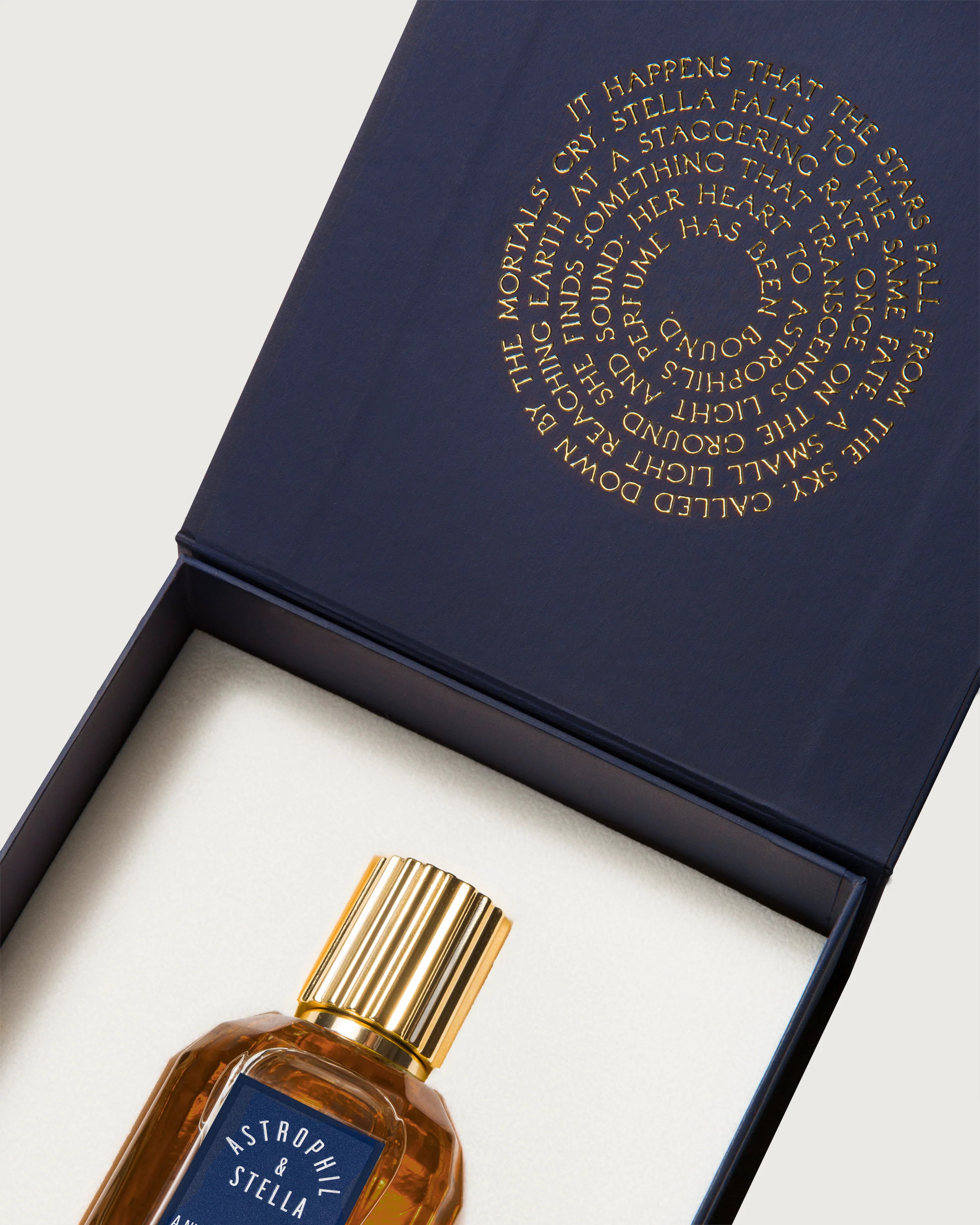 A Night At The Opera Astrophil & Stella Extrait de Parfum 50ml - Image 3