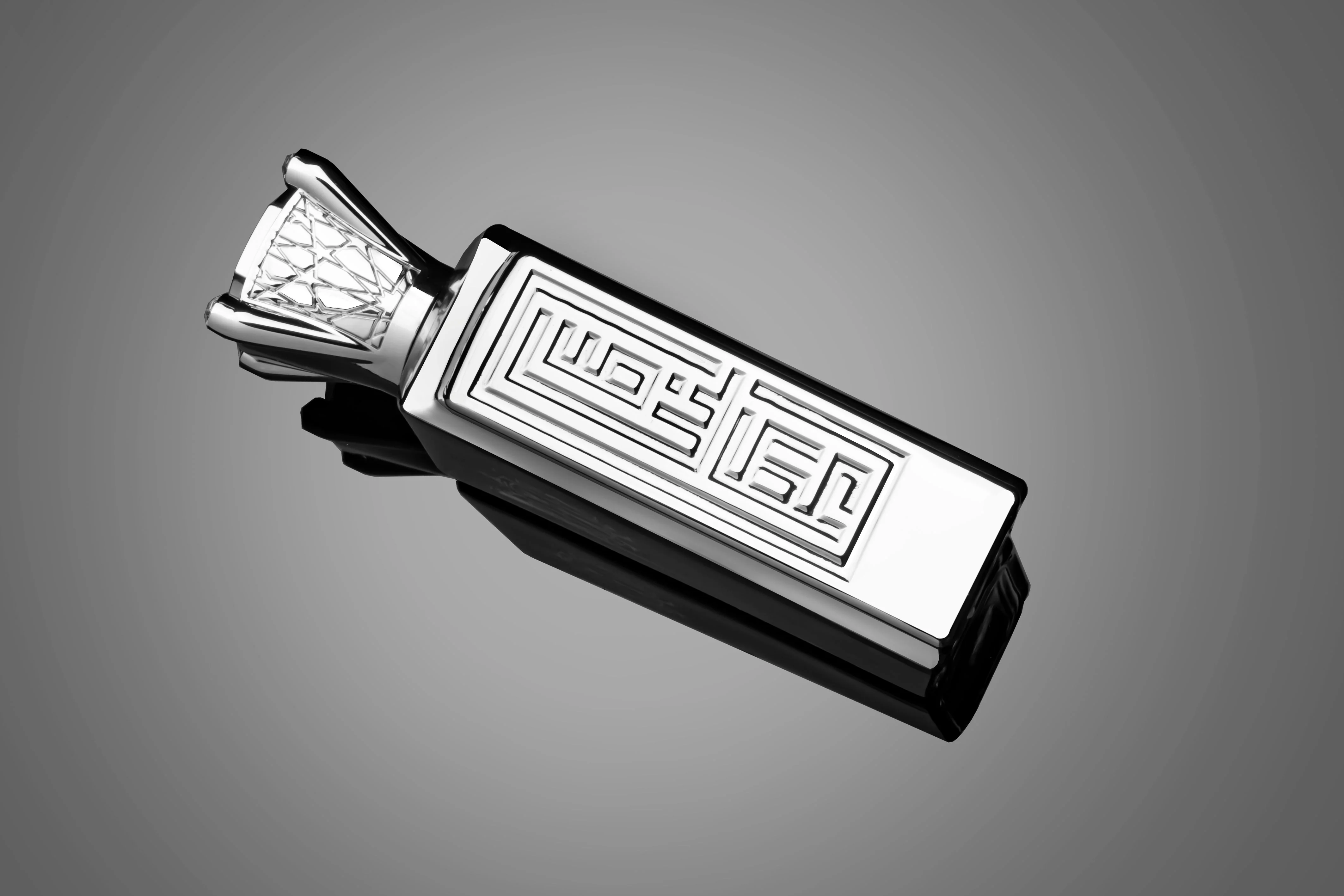 Metallic Oud Attar Al Has Extrait De Parfum - Image 4