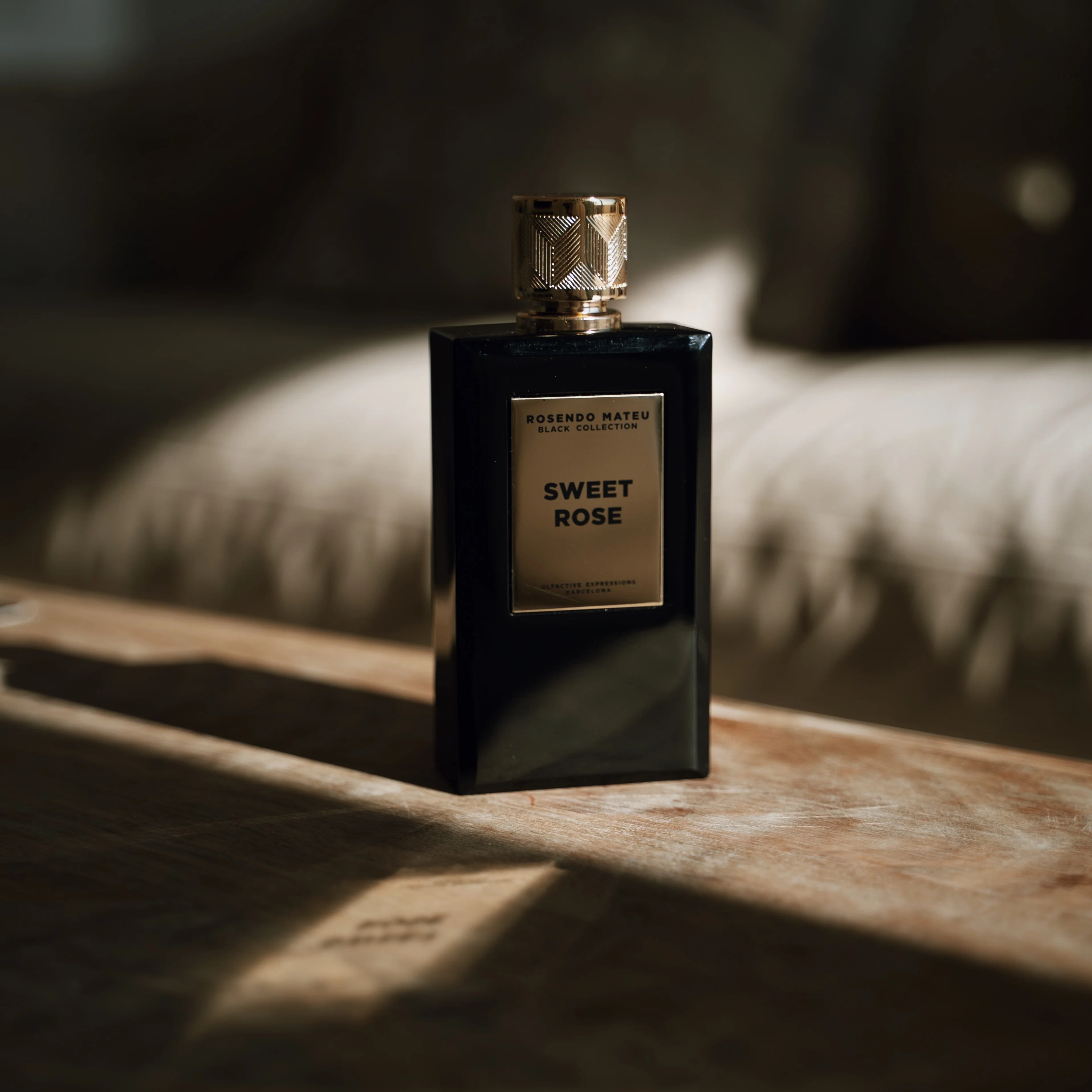 ROSENDO MATEU Sweet Rose Eau de Parfum Sample 2ml - Image 2